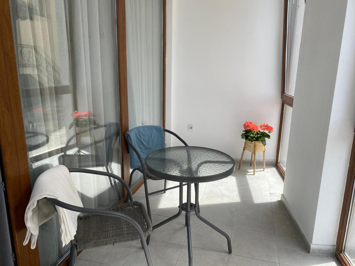Sea Apartment Maria Balchik Exterior photo